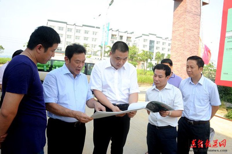 普宁微信开发：如何利用小程序构建本地商业生态？